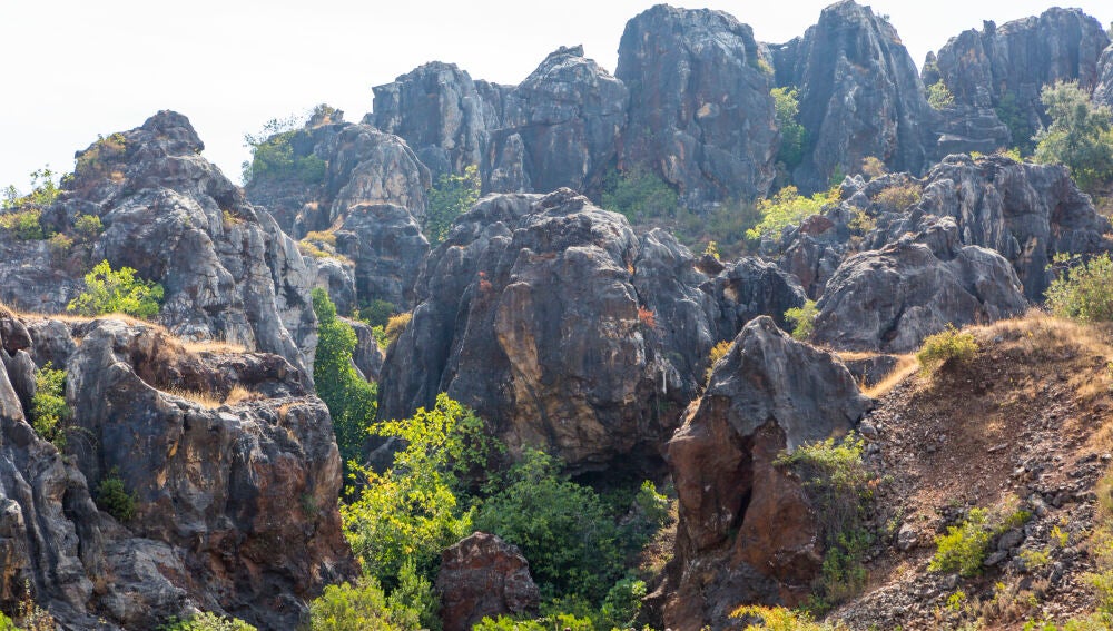 Paisaje del Cerro del Hierro, en la Sierra Norte de Sevilla.