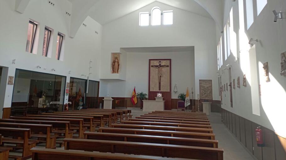 Parroquia de Santa Teresa de Jes&uacute;s, en el barrio de La Garena de Alcal&aacute; de Henares