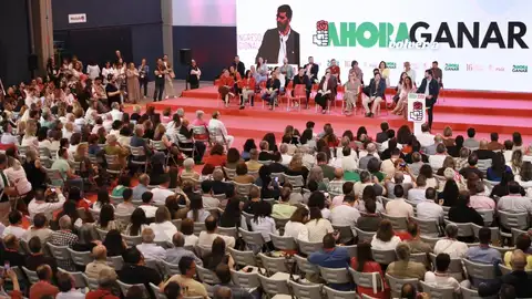 El PSOE presentará este domingo en Don Benito a sus candidatos a las municipales en las ocho grandes ciudades extremeñas El PSOE presentará este domingo en Don Benito a sus candidatos a las municipales en las ocho grandes ciudades extremeñas