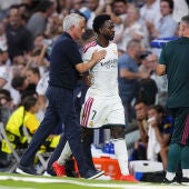 Vinicius es sustituido durante un partido en el Bernabéu