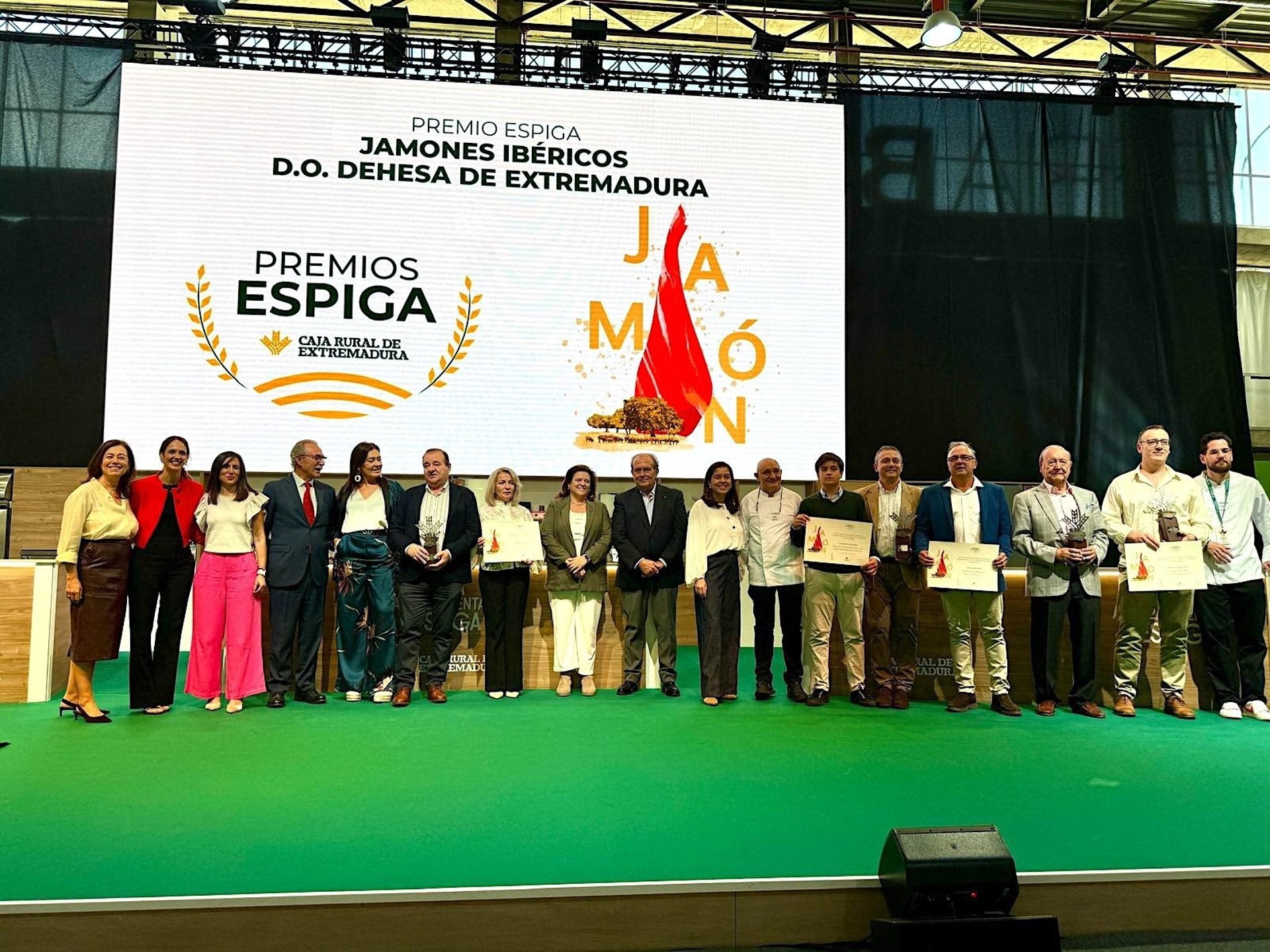 El Risco Extremeño logra la Espiga de Oro en la XXVII edición de los Premios Espiga Jamón El Risco Extremeño logra la Espiga de Oro en la XXVII edición de los Premios Espiga Jamón