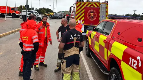 Castellón moviliza a bomberos y medios de rescate para apoyar las inundaciones en La Safor y La Marina Alta Castellón moviliza a bomberos y medios de rescate para apoyar las inundaciones en La Safor y La Marina Alta