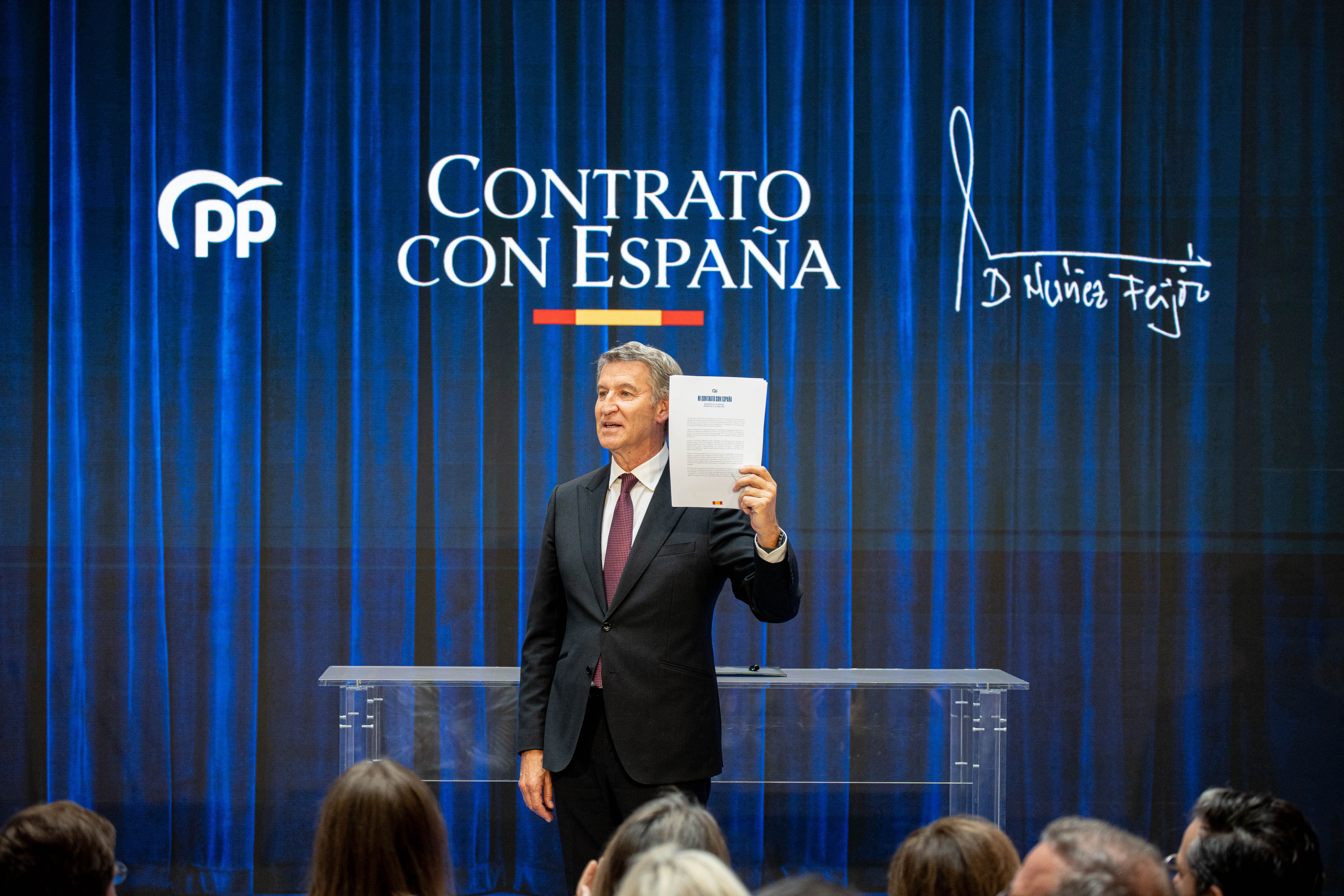 Alberto Núñez Feijóo, en la firma del "contrato con España" Alberto Núñez Feijóo, en la firma del "contrato con España"