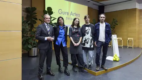Itziar Okariz, Beatriz Olabarrieta y Kampai Espazioa, premios Gure Artea 2026 Itziar Okariz, Beatriz Olabarrieta y Kampai Espazioa, premios Gure Artea 2026