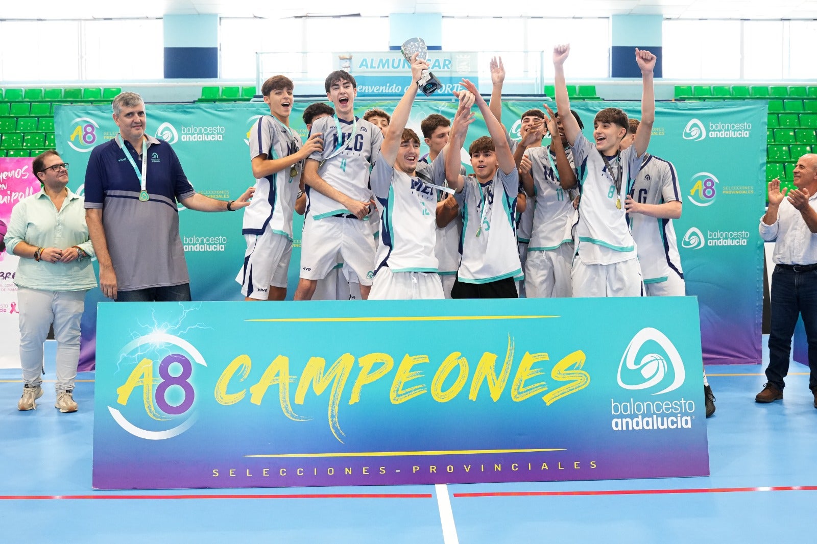 Málaga se proclama campeona del A8 Cadete Masculino Málaga se proclama campeona del A8 Cadete Masculino