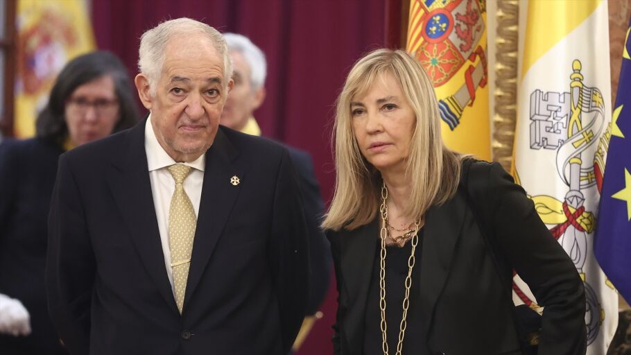 El presidente del Tribunal Constitucional, C&aacute;ndido Conde-Pumpido, y la presidenta del CGPJ, Isabel Perell&oacute;,