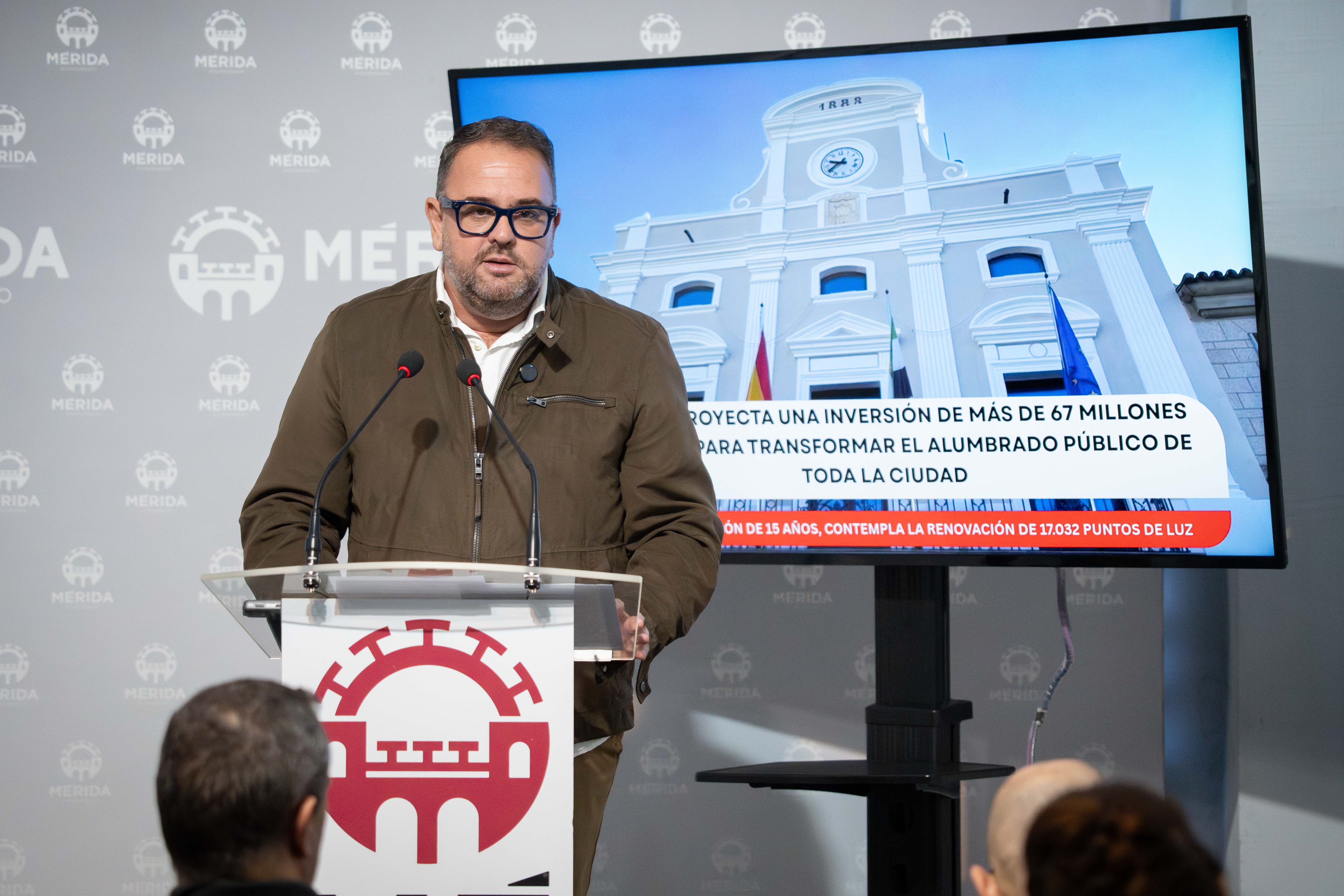 Mérida licita un contrato de 67 millones para renovar el alumbrado público durante 15 años Mérida licita un contrato de 67 millones para renovar el alumbrado público durante 15 años