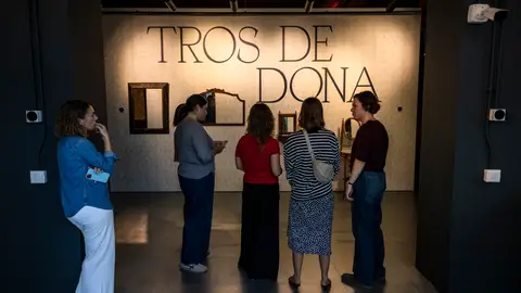 L'exposició Tros de Dones reivindica la memòria de les dones invisibilitzades L'exposició Tros de Dones reivindica la memòria de les dones invisibilitzades