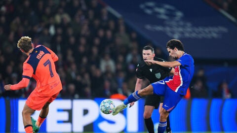 Vitinha marca el gol de la victoria del PSG ante el Bar&ccedil;a