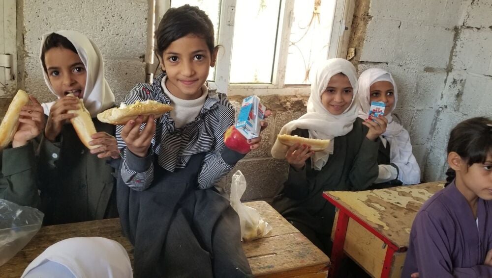 El projecte "Desayunos para educar y proteger" de Solidarios Sin Fronteras