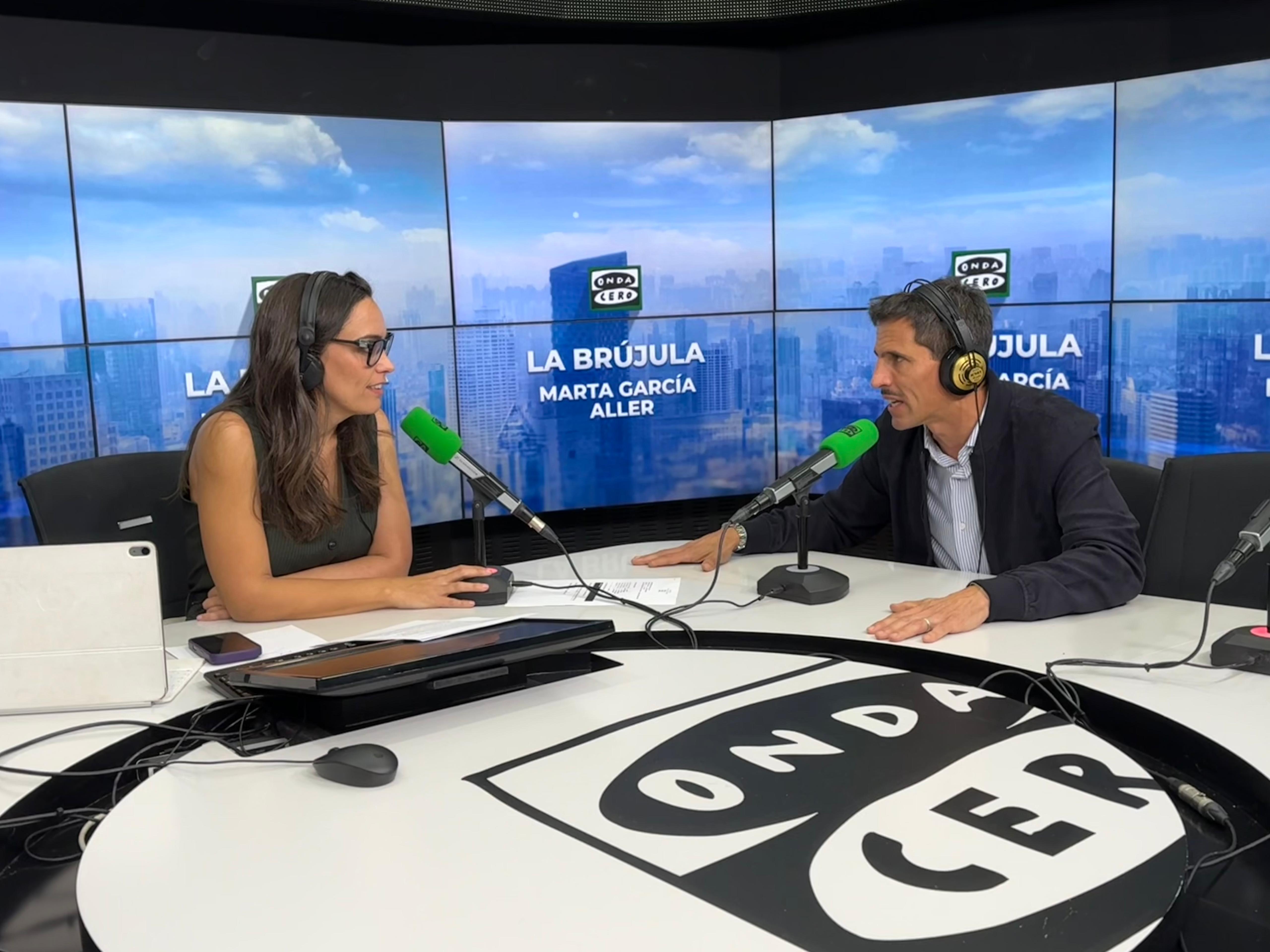 Portada de La Brújula
