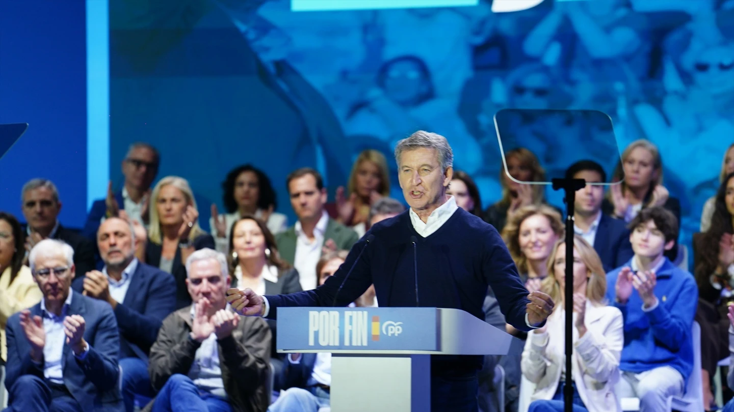 El líder del PP, Alberto Núñez Feijóo, en un mitin en Salamanca El líder del PP, Alberto Núñez Feijóo, en un mitin en Salamanca