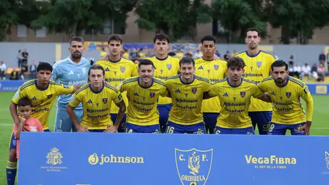 El Orihuela CF suma ante el Valencia Mestalla y el Torrevieja empata sin goles frente al Ontinyent Deportes