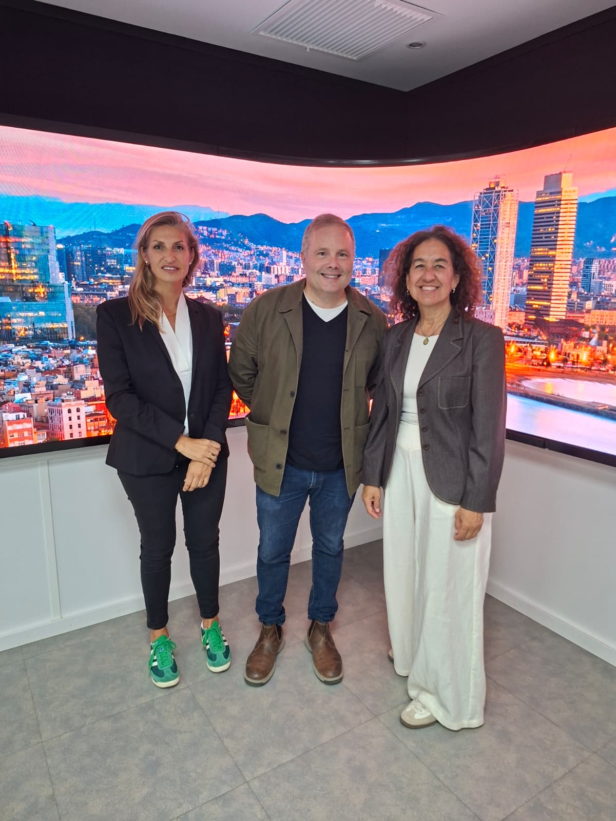 Empresa en femení de la mà de Innobaix amb Natàlia Mir Empresa en femení de la mà de Innobaix amb Natàlia Mir