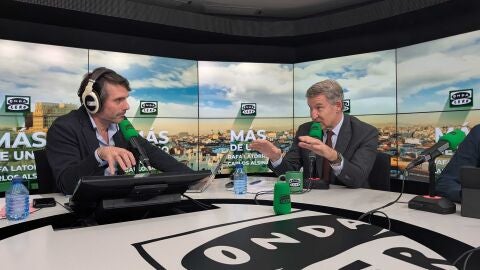 Feijóo, con Rafa Latorre en Más de uno.