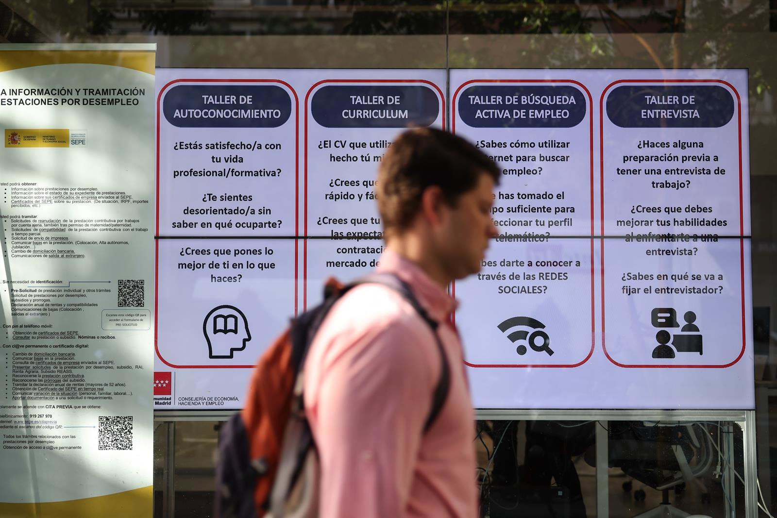 El paro sube en mil personas en el tercer trimestre en Cantabria (+4,7%) y se crean 3.700 empleos El paro sube en mil personas en el tercer trimestre en Cantabria (+4,7%) y se crean 3.700 empleos