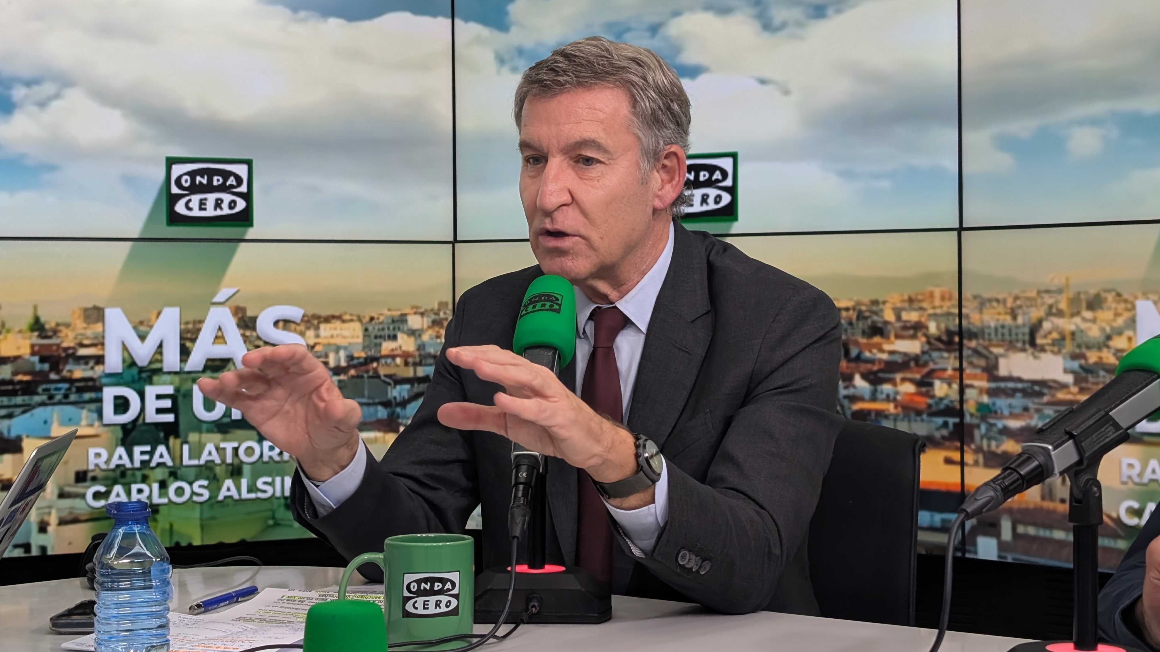 Titulares de Feijóo en Más de uno: la explicación sobre el pacto PP- Vox o la promesa de recuperar el agravante por taparse la cara en actos vandálicos Titulares de Feijóo en Más de uno: la explicación sobre el pacto PP- Vox o la promesa de recuperar el agravante por taparse la cara en actos vandálicos
