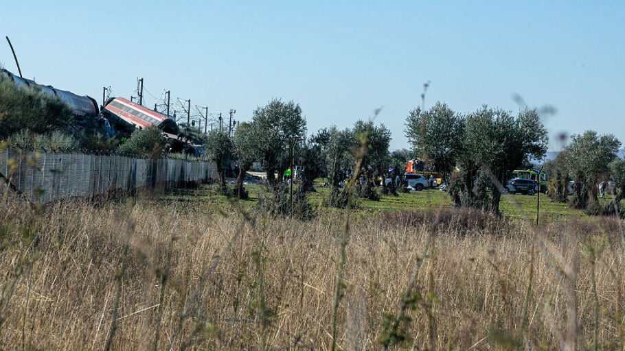Uno de los trenes accidentados, a 28 de octubre de 2026, en Urda, Toledo, Castilla-La Mancha (Espa&ntilde;a). Dos trenes han colisionado en la ma&ntilde;ana de este mi&eacute;rcoles, 28 de octubre, en la estaci&oacute;n de la localidad toledana de Urda. En el lugar est&aacute;n trabajando bomberos de los parques de Alc&aacute;zar de San Juan y Orgaz, Protecci&oacute;n Civil de varios pueblos de los alrededores, tres helic&oacute;pteros sanitarios y dos UVI.