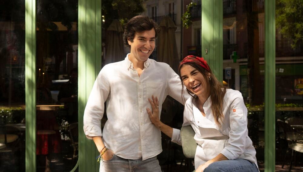 Teresa J. La Blanca y Javier Escribano, responsables de Dicharachero.