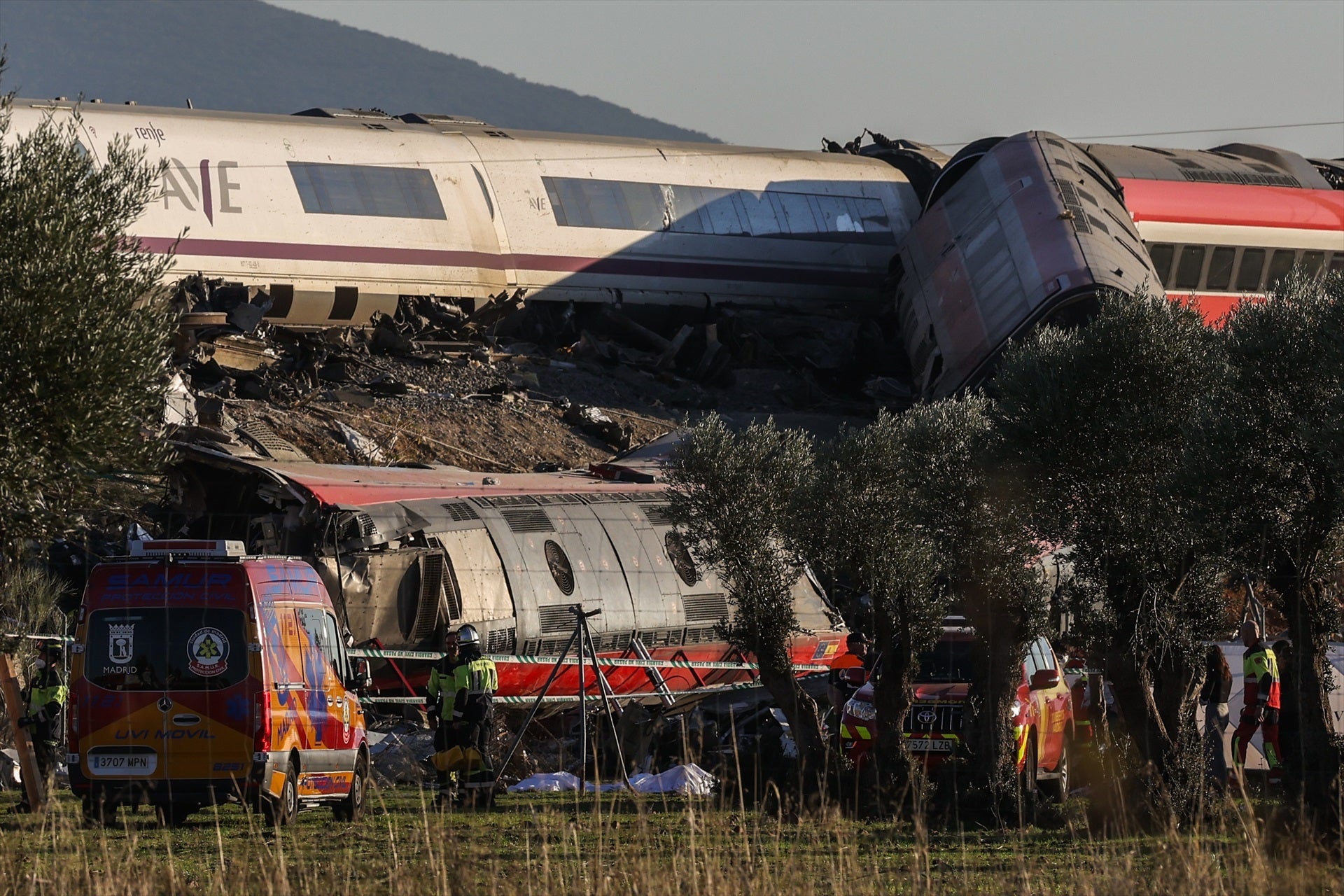 Un tren AVE y otro Iryo colisionan en Urda Un tren AVE y otro Iryo colisionan en Urda