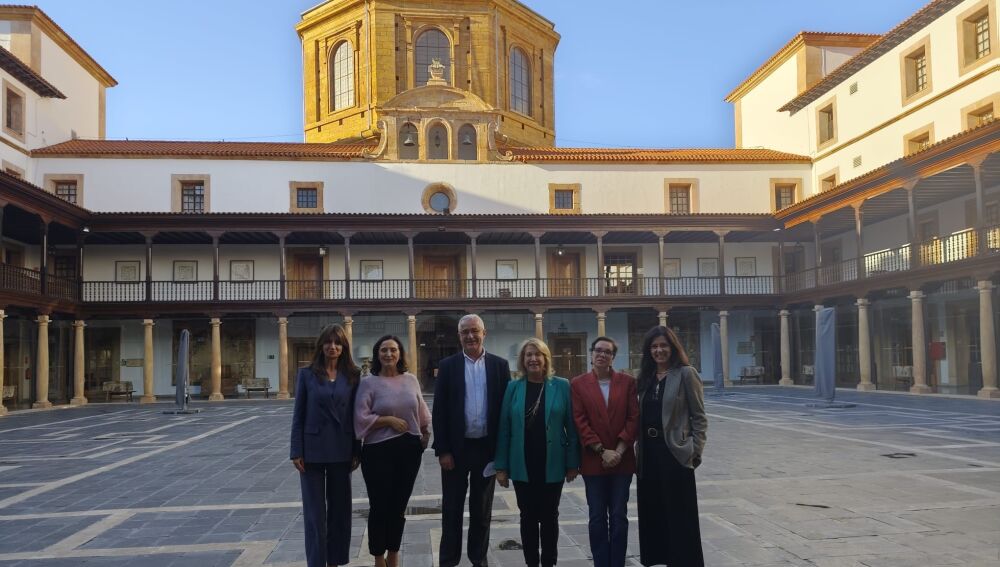 Reunión del jurado en el Hotel Reconquista (Oviedo)