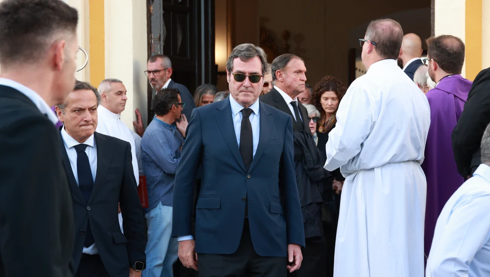 Antonio Garamendi, en el entierro de Fátima Báñez Antonio Garamendi, en el entierro de Fátima Báñez